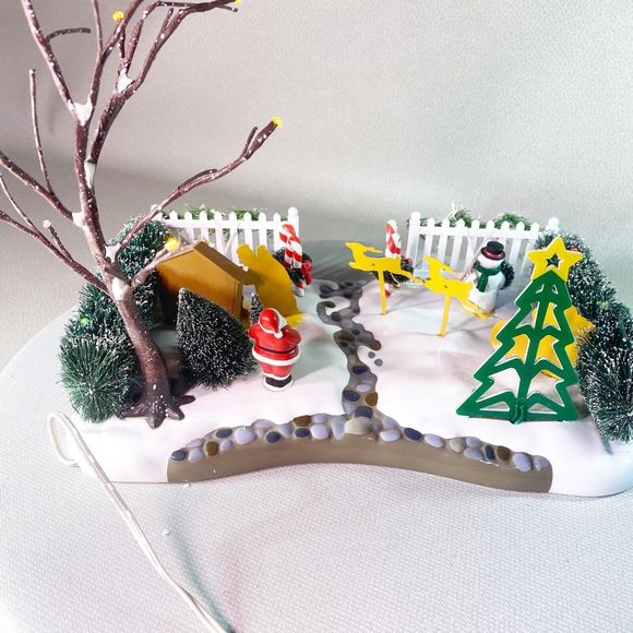 Dept 56 Village Accessories # 52506 Festive Front Yard Christmas Nativity Scene - Picture 13 of 16